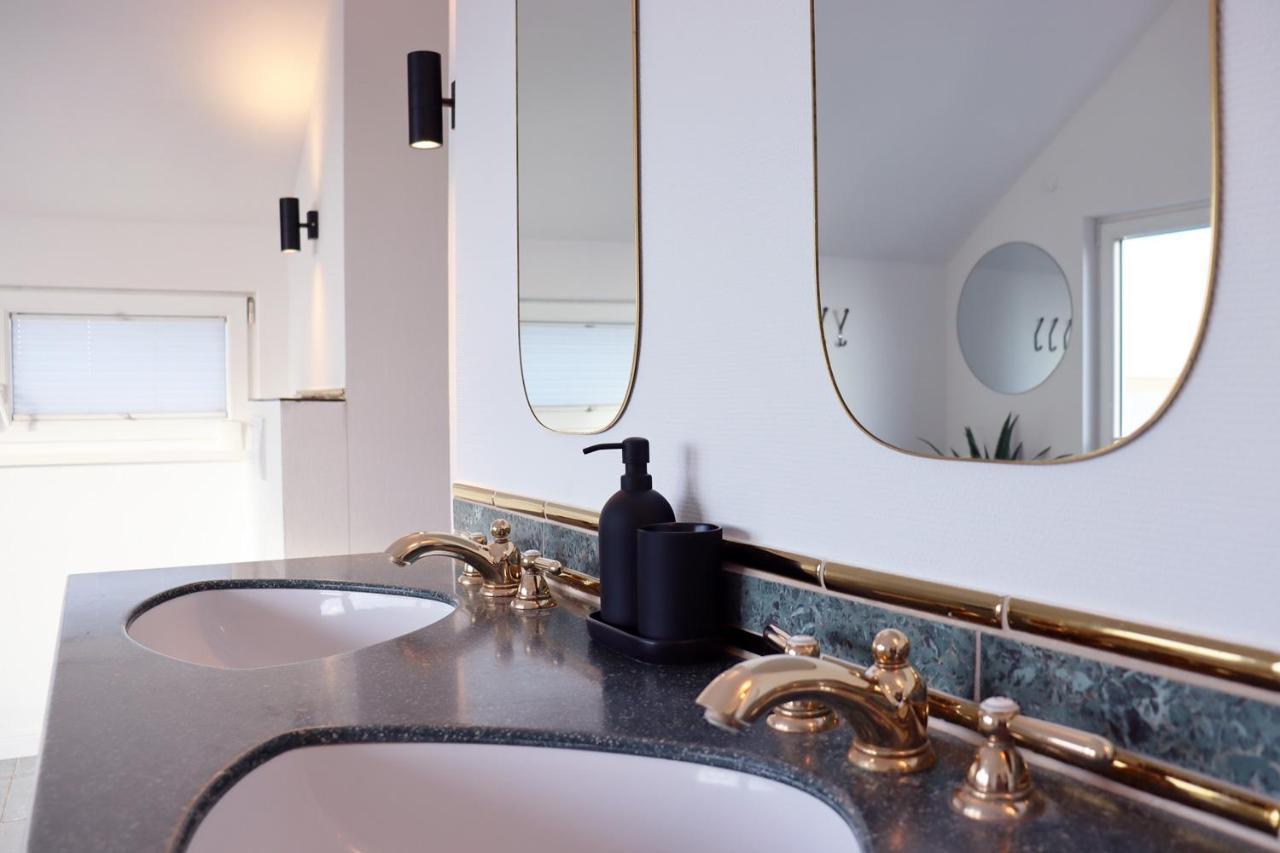 Grosse Penthouse Ferienwohnung Mit Meerblick, Sonnenterrasse & Luxusbad Von "Momentic" Зирксдорф Экстерьер фото